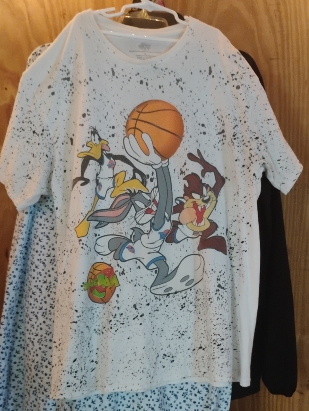 Men's Looney tune shirt